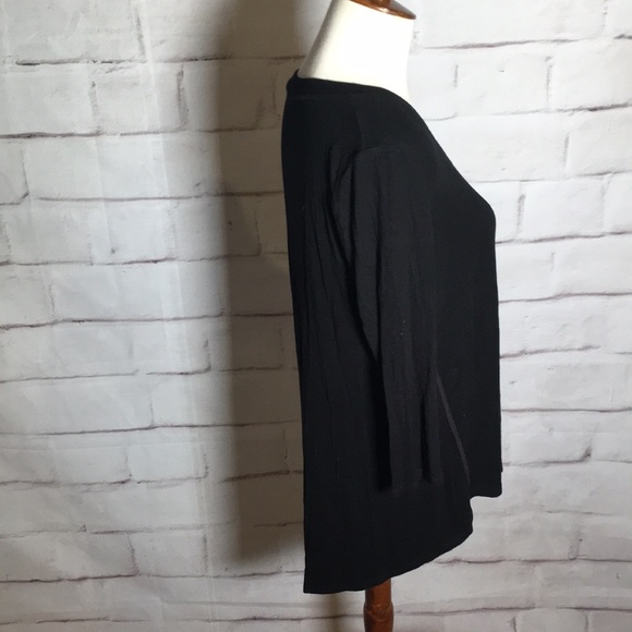 Three Dots Ribbed V Neck Flowy Tee - Picture 4 of 6